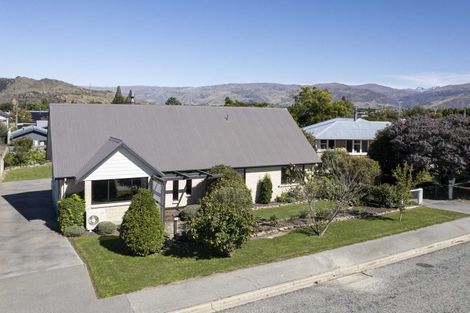 Photo of property in 14 Orient Street, Cromwell, 9310