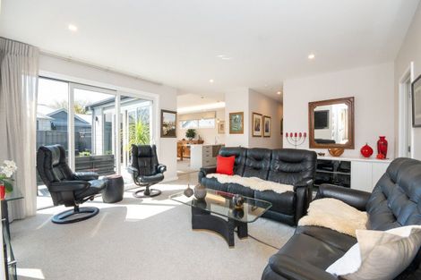 Photo of property in 5a Guthrie Road, Havelock North, 4130