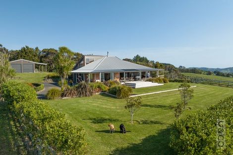 Photo of property in 457 Kiwitahi Road, Helensville, 0875