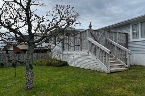 Photo of property in 41b Vera Road, Te Atatu South, Auckland, 0610