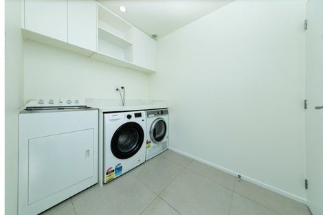 Photo of property in 9/49 Browns Road, Browns Bay, Auckland, 0630
