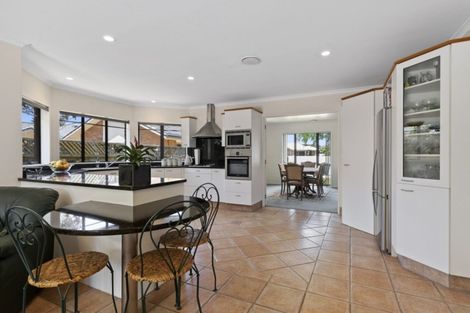 Photo of property in 43 Montrose Crescent, Huntington, Hamilton, 3210