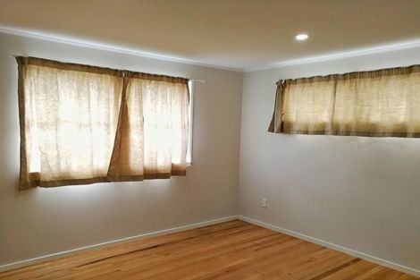 Photo of property in 61 Helena Street, Massey, Auckland, 0614