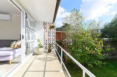 Photo of property in 3/120 Nile Road, Milford, Auckland, 0620