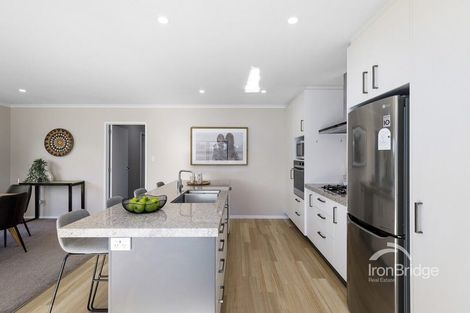 Photo of property in 40 Te Kaeaea Crescent, Wallaceville, Upper Hutt, 5018