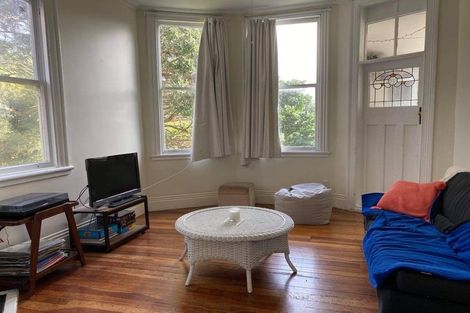 Photo of property in 37 Raroa Road, Kelburn, Wellington, 6012