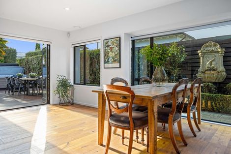 Photo of property in 4 Wairarapa Terrace, Merivale, Christchurch, 8014