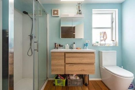 Photo of property in 52 Melrose Road, Island Bay, Wellington, 6023