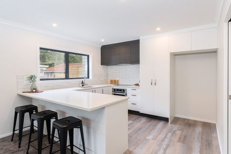 Photo of property in 20a Korau Grove, Stokes Valley, Lower Hutt, 5019