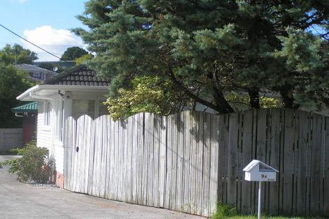 Photo of property in 1/9 Merriefield Avenue, Forrest Hill, Auckland, 0620