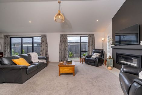 Photo of property in 143 Wingatui Road, Mosgiel, 9024