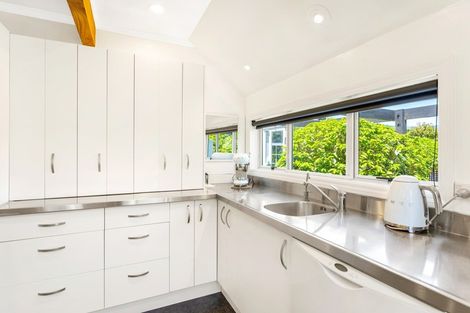 Photo of property in 9 Oak Street, Ebdentown, Upper Hutt, 5018