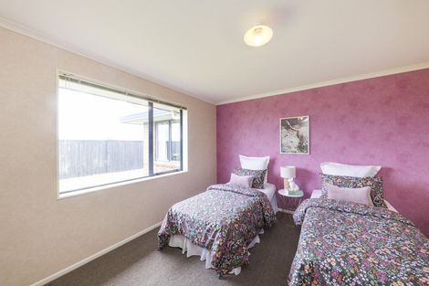 Photo of property in 40 Brooklyn Heights Drive, Kelvin Grove, Palmerston North, 4414