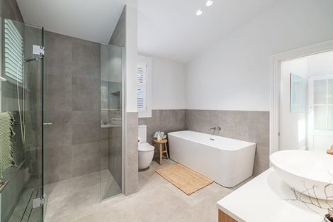 Photo of property in 54 Hawkesbury Avenue, St Albans, Christchurch, 8014