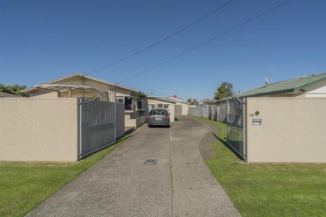 Photo of property in 16 Lee Street, Whitianga, 3510