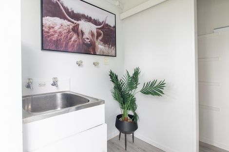 Photo of property in 9 Garland Drive, St Andrews, Hamilton, 3200