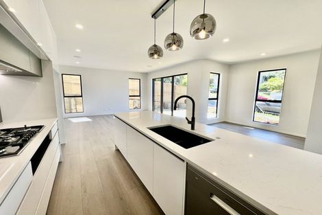 Photo of property in 20a Clovelly Road, Bucklands Beach, Auckland, 2012