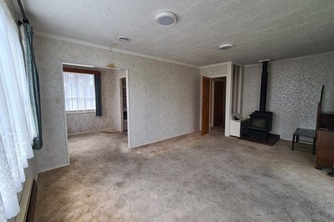 Photo of property in 12 Hickey Place, Opunake, 4616