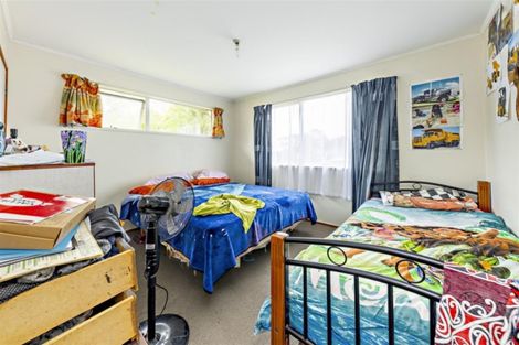 Photo of property in 3 Pushon Place, Clendon Park, Auckland, 2103