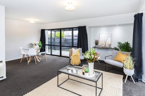 Photo of property in 10 Inca Place, Redwood, Christchurch, 8051