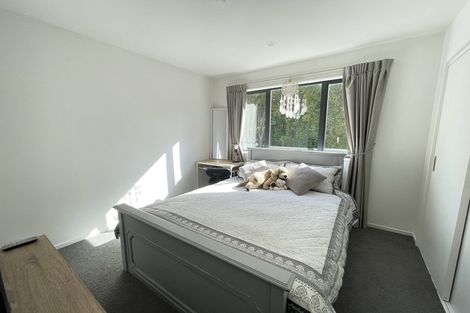 Photo of property in 3/4 Mcquoid Place, Glenfield, Auckland, 0629