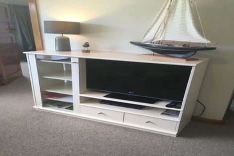 Photo of property in 16 Freyberg Street, Roslyn, Palmerston North, 4414