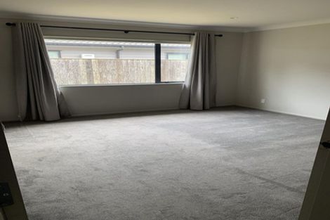 Photo of property in 40 Martingale Drive, Whitby, Porirua, 5024