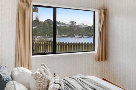 Photo of property in 2/10 Dayspring Way, Pakuranga, Auckland, 2010