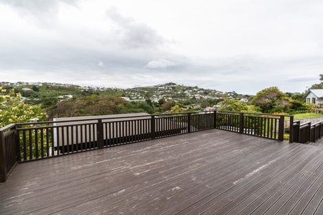 Photo of property in 48a Bassett Road, Johnsonville, Wellington, 6037