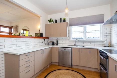 Photo of property in 98a Avenue Road, West End, Timaru, 7910