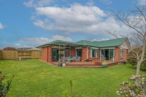 Photo of property in 9 Brookside Close, Highbury, Palmerston North, 4412