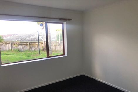 Photo of property in 4 Greenberry Drive, Ranui, Auckland, 0612