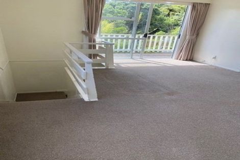 Photo of property in 3b Peckham Grove, Tawa, Wellington, 5028