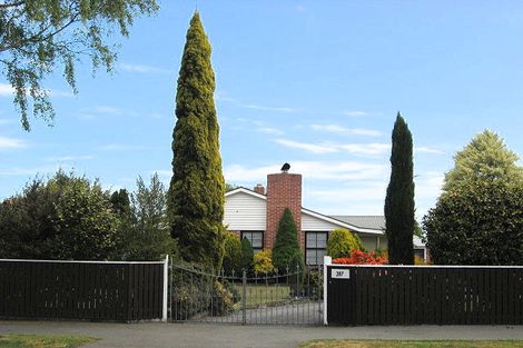 Photo of property in 287 Memorial Avenue, Burnside, Christchurch, 8053