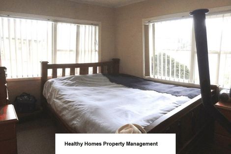 Photo of property in 5 Bedford Street, Te Atatu South, Auckland, 0610