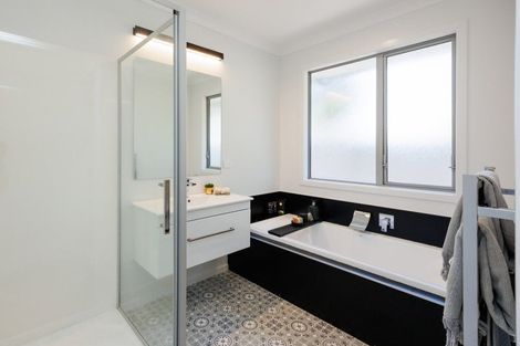 Photo of property in 30 Dogwood Way, Milson, Palmerston North, 4414