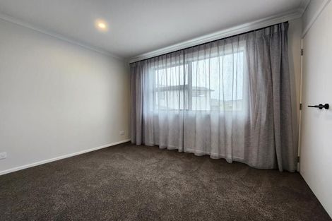 Photo of property in 30a Ken Douglas Drive, Aotea, Porirua, 5024