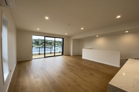 Photo of property in 52 Tiketike Way, Brooklyn, Wellington, 6021