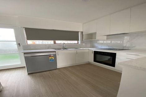 Photo of property in 4/215 Shirley Road, Papatoetoe, Auckland, 2025