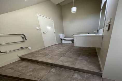 Photo of property in 14 Binda Place, Botany Downs, Auckland, 2010