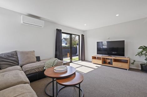 Photo of property in 1/202 Grimseys Road, Redwood, Christchurch, 8051