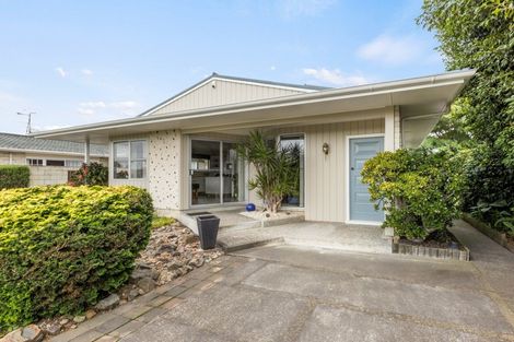 Photo of property in 610 Ballantyne Street, Frimley, Hastings, 4120