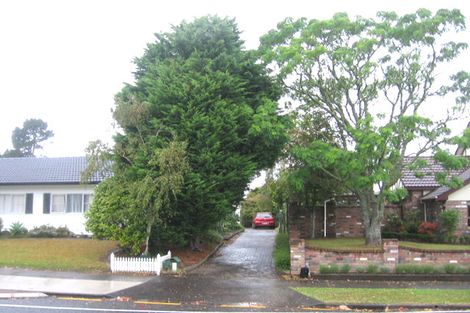 Photo of property in 100 Chelsea View Drive, Chatswood, Auckland, 0626