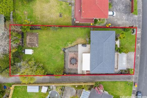 Photo of property in 62 Hellyers Street, Birkdale, Auckland, 0626