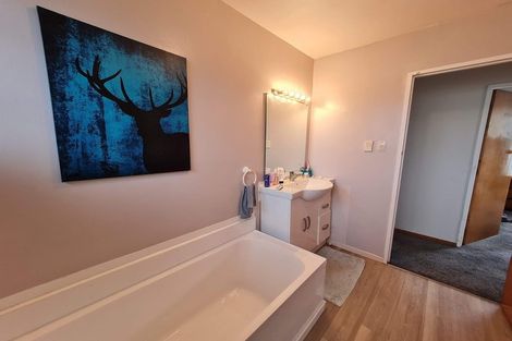 Photo of property in 18 Medina Crescent, Parklands, Christchurch, 8083