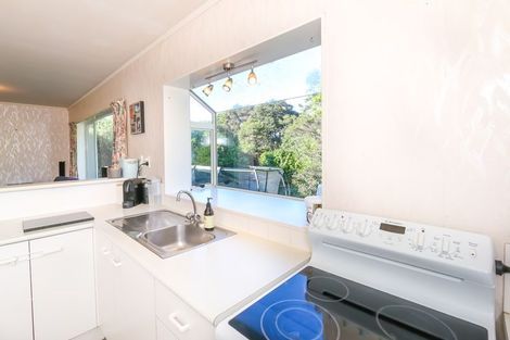 Photo of property in 13 Jacinta Grove, Swanson, Auckland, 0612