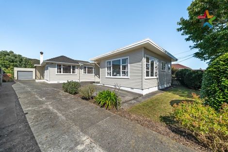Photo of property in 6 Foster Street, Taita, Lower Hutt, 5011