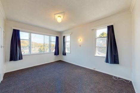 Photo of property in 48 Mana Esplanade, Paremata, Porirua, 5026