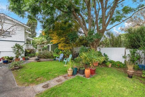 Photo of property in 2 Kent Road, Regent, Whangarei, 0112