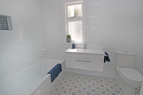 Photo of property in 15 Monowai Road, Ravensbourne, Dunedin, 9022